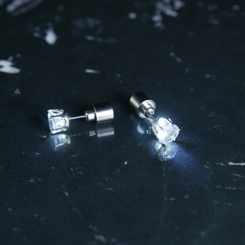 SVIJETLECE LED NAUSNICE