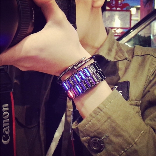 UNISEKS LED SAT GEEKS
