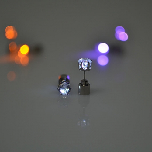 SVIJETLECE LED NAUSNICE